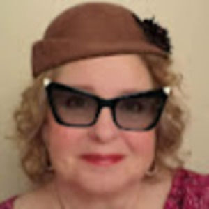 Meet your Posher, Becky